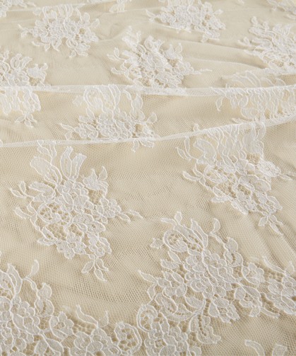 Marie-antoinette 130 cm | Lace & embroidery • Sophie Hallette