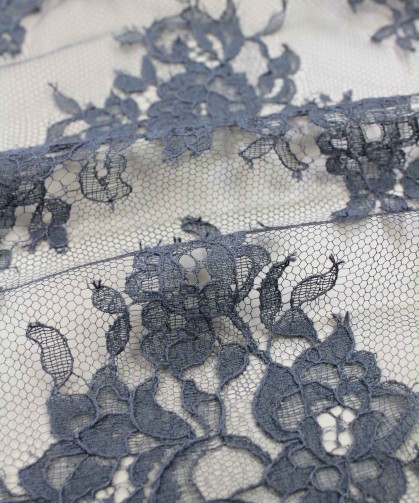 Marie-antoinette 130 cm | Lace & embroidery • Sophie Hallette