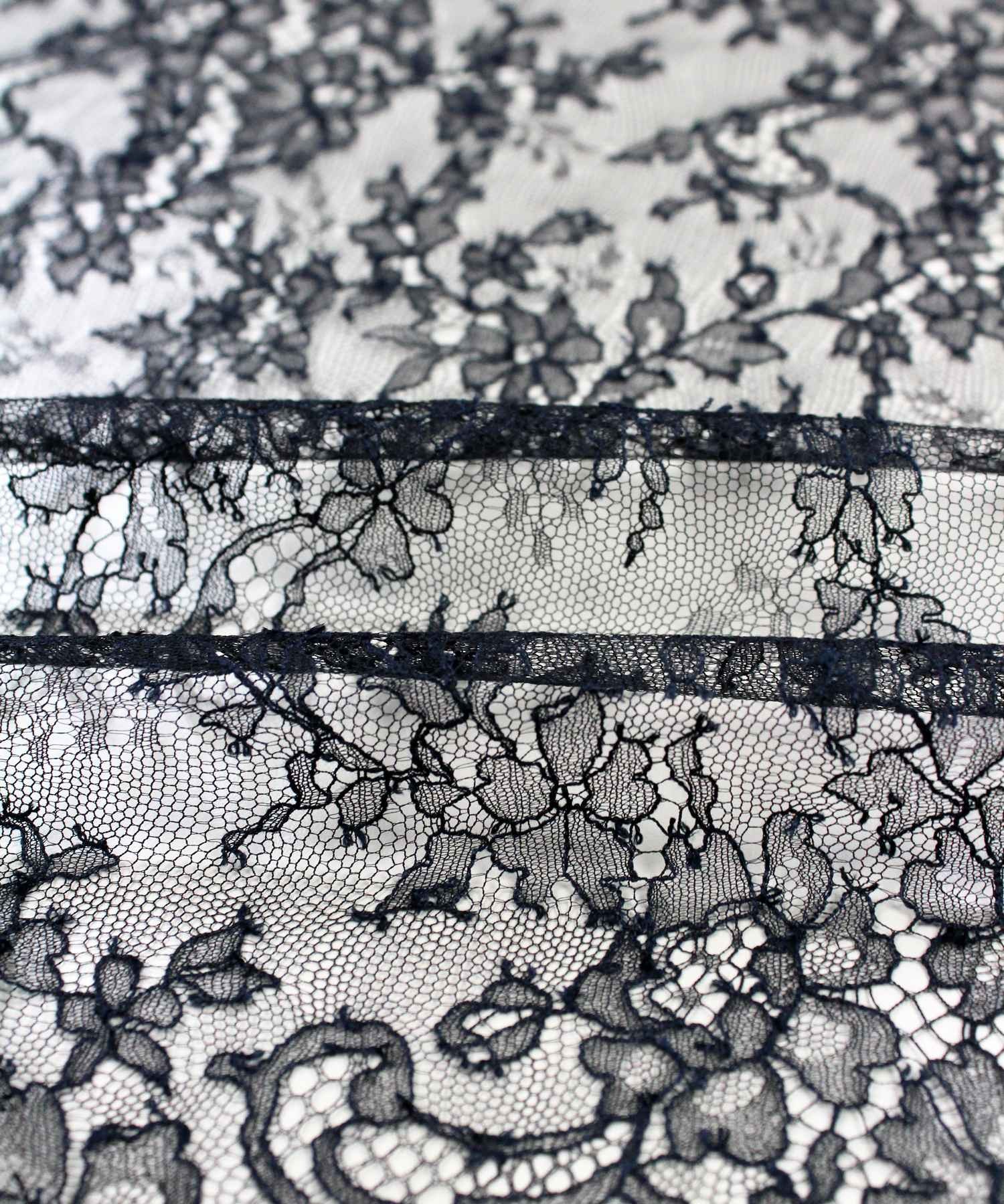 La parfaite 60 cm | Lace & embroidery • Sophie Hallette